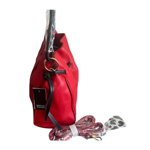 Badgley Mischka Red Vegan Leather Shoulder Bag – Gold Hardware, Drawstring, NWT - Picture 3 of 5